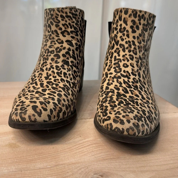 Dolce Vita boots - Picture 2 of 7